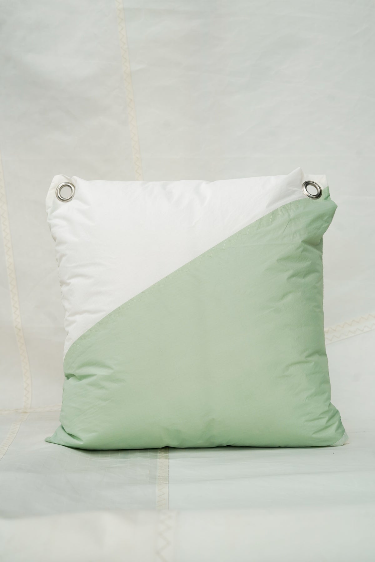 Coussin 50x50 Native - vert et blanc