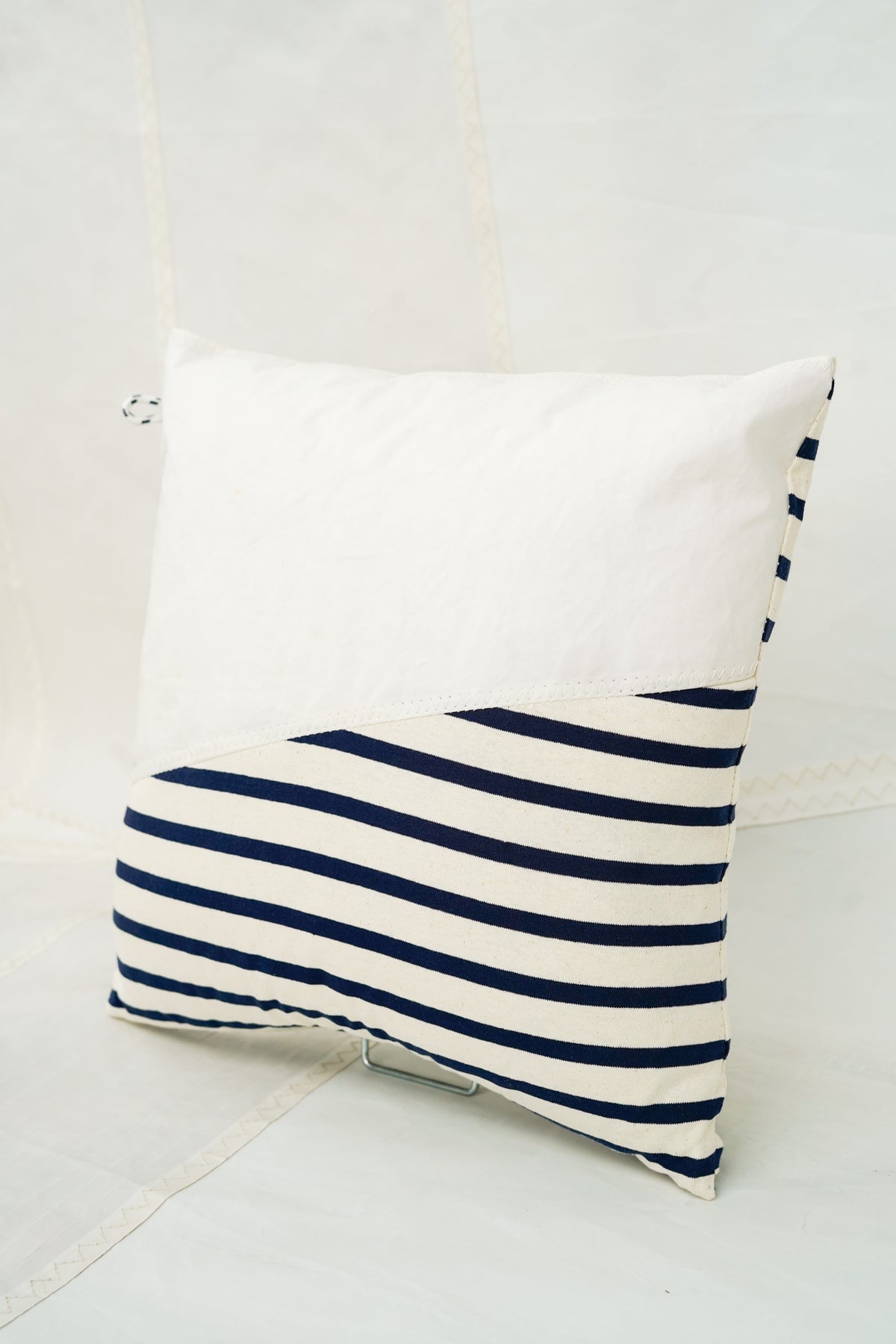 Coussin 40x40 Blanc marinière