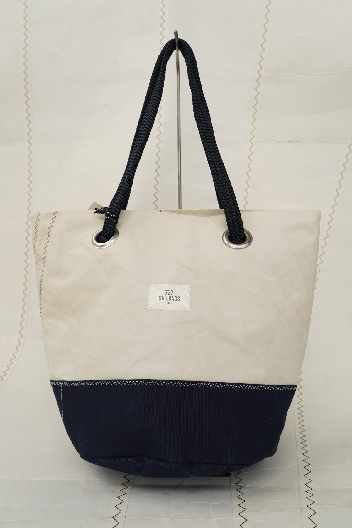 Sac à main Sandy · Navy rouge