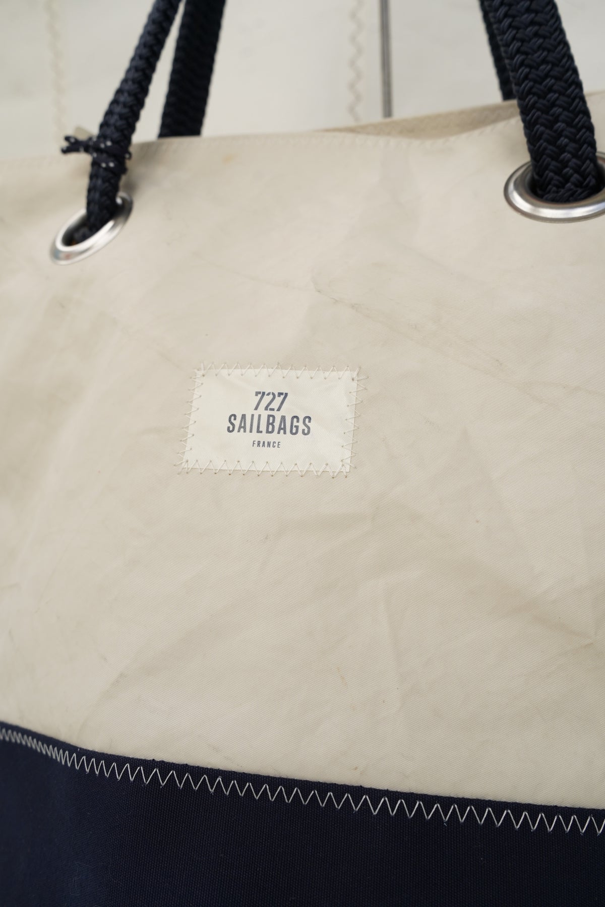 Sac à main Sandy · Navy rouge