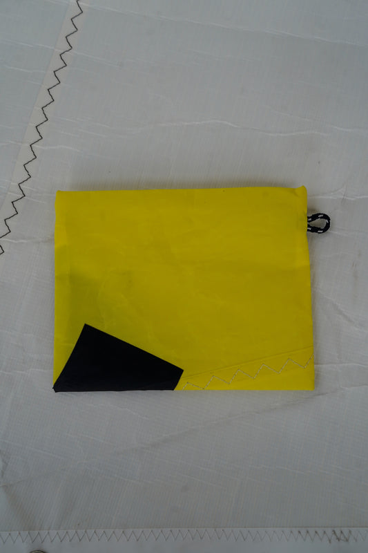 Pochette zippée jaune native
