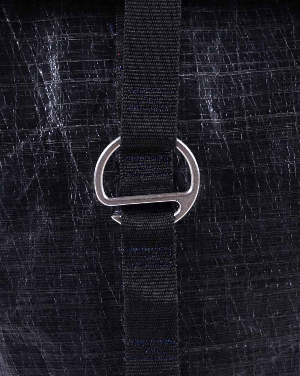 Sac à dos Dinghy · Noir et cuir moutarde