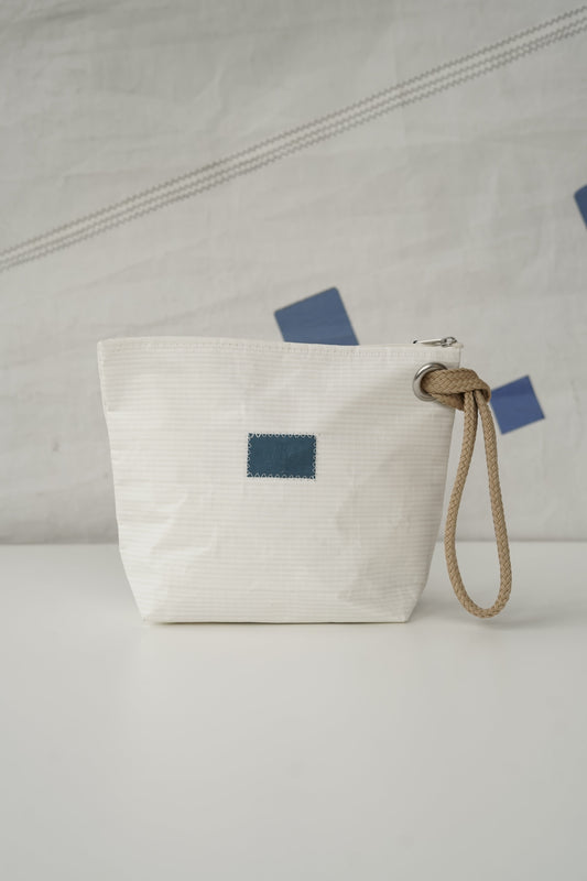 Pochette Midinette numéro 9 cuir bleu