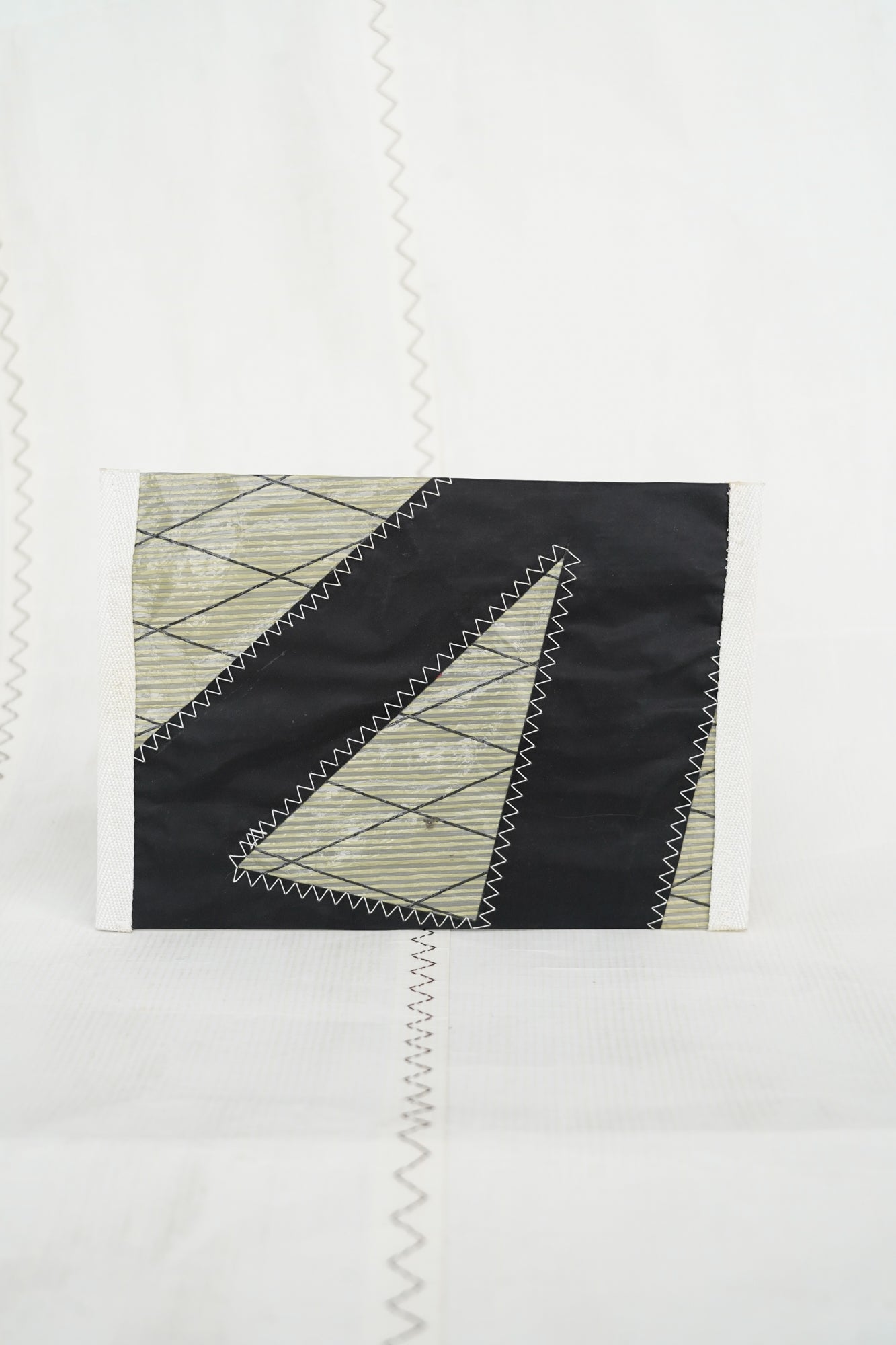 Pochette zippée voile technique gris