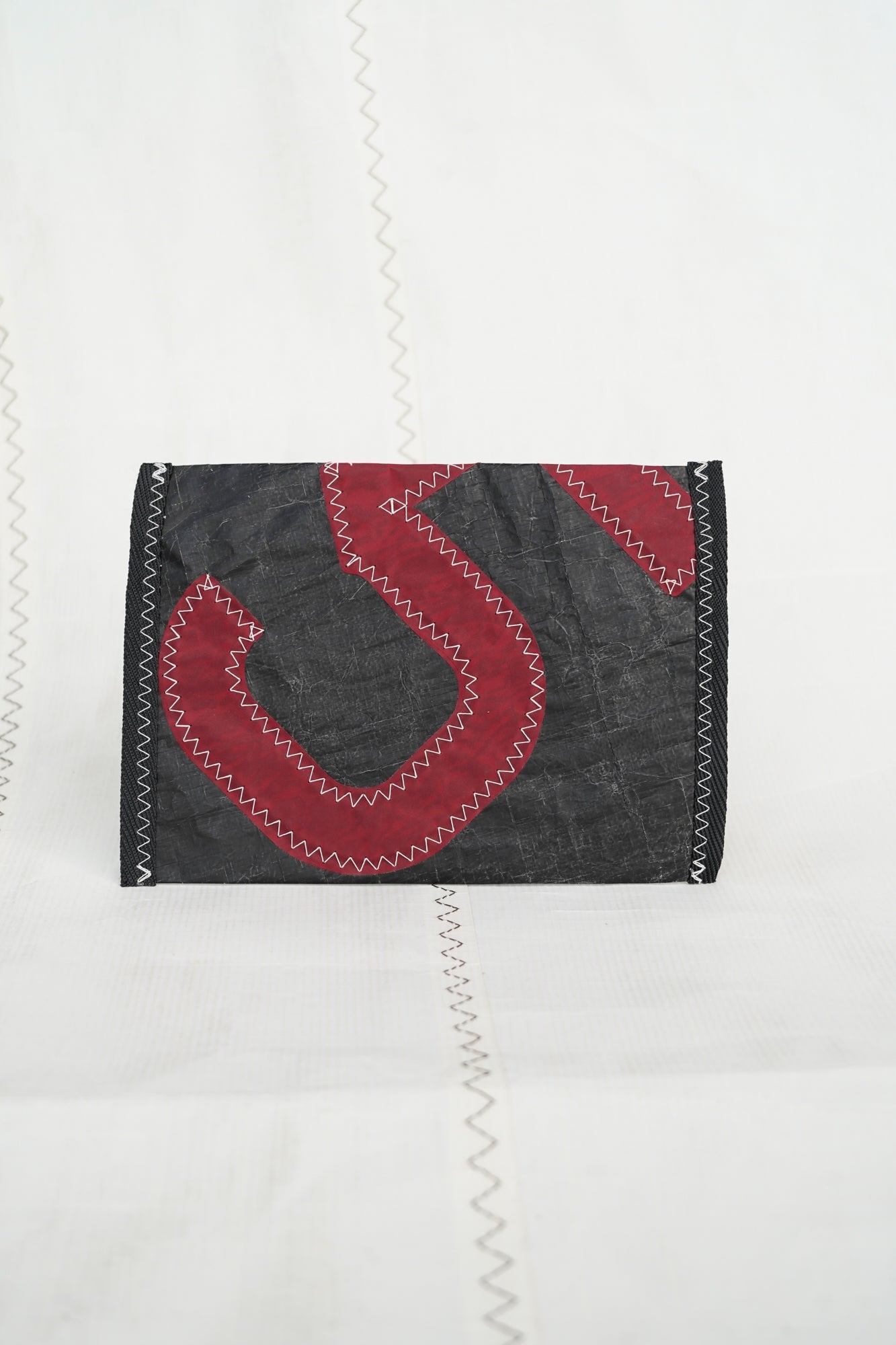 Pochette zippée voile 3Di Noir et rouge